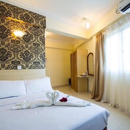 Hotel Sea Princess Teluk Bahang Bagian luar foto